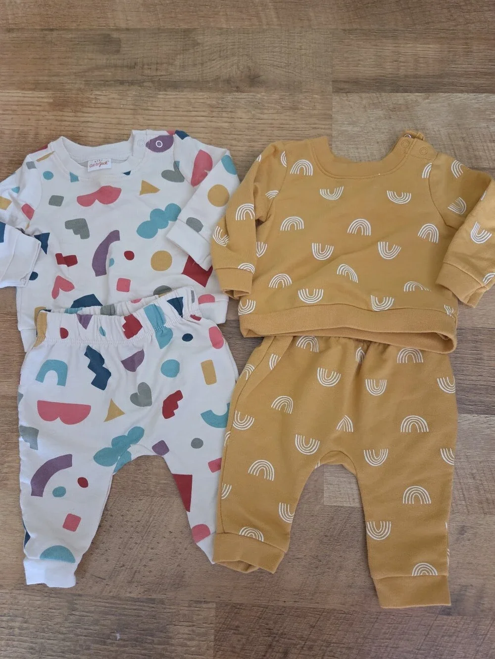 Cat & Jack Sweatpants and Sweatshirt Sets - Yellow Sunshine Colorful Shapes